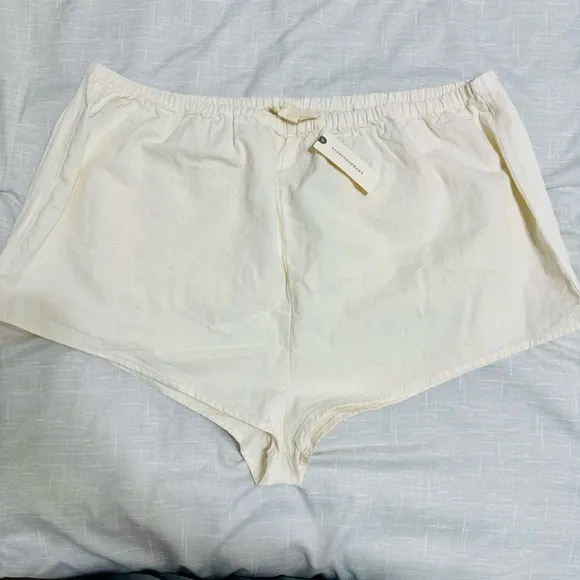 Anthropologie NWT Linen Blend Micro Tap Shorts in Ivory Size XL