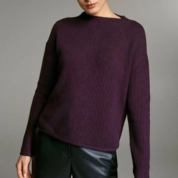Aritizia Babaton Chalmers Mock Neck Sweater