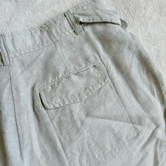 ATM Anthony Thomas Melillo Linen Rayon Twill shorts in Frost