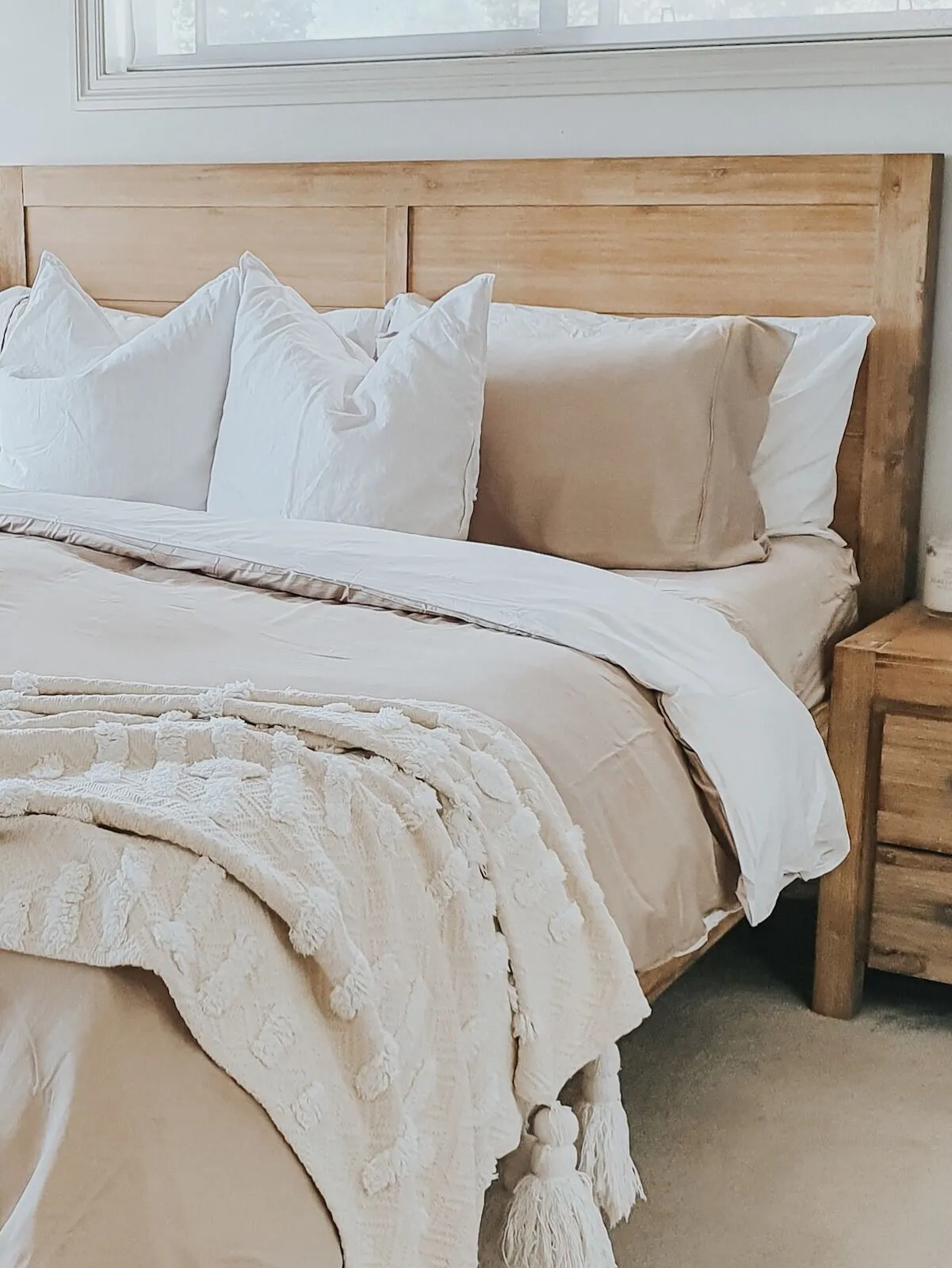 Bamboo Duvet Cover (Queen) - White/Macadamia