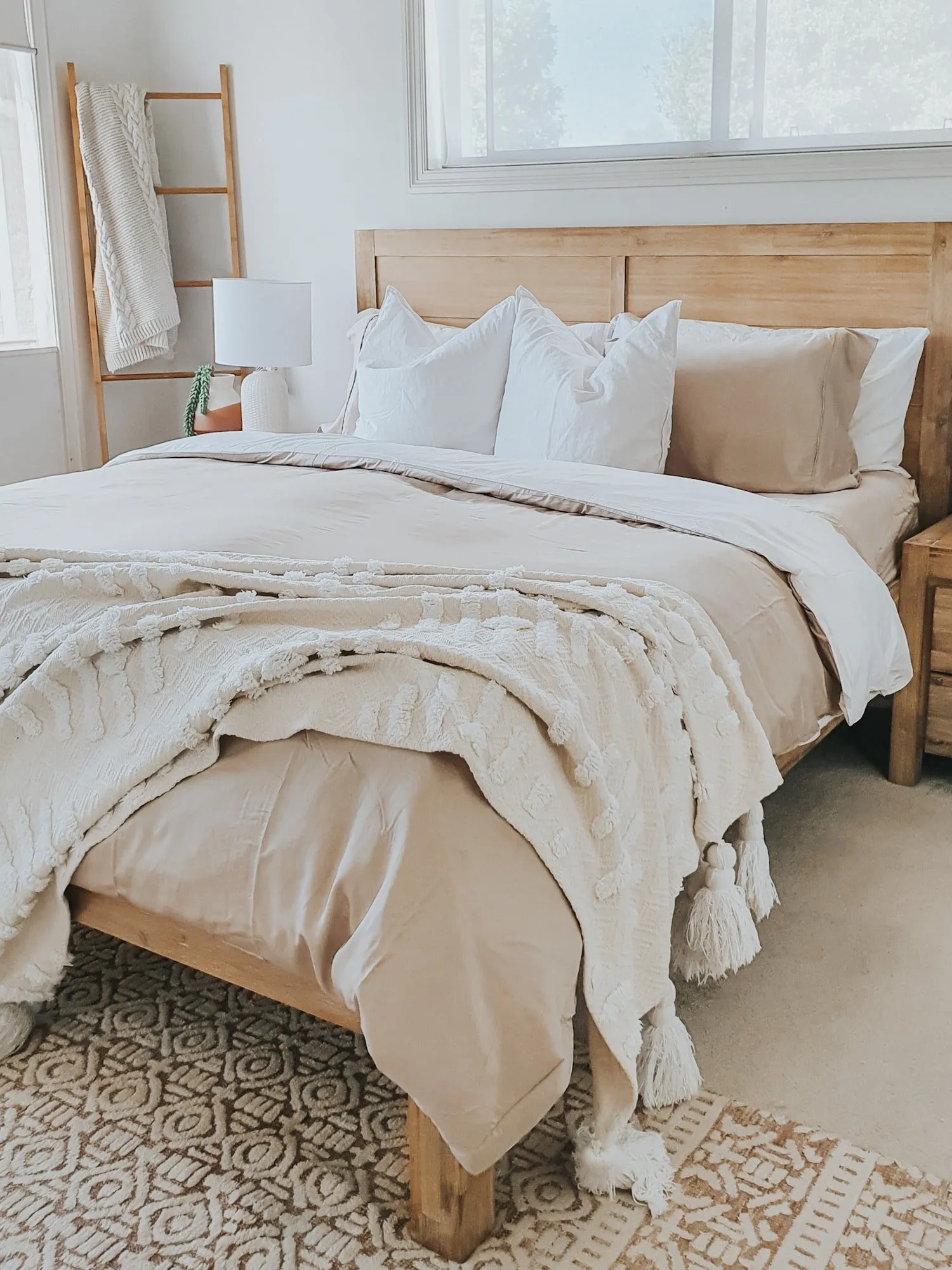 Bamboo Fitted Sheet (King) - Macadamia