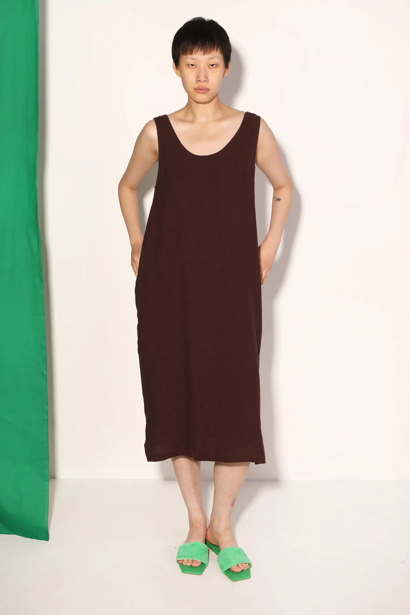 Basic Linen Shift Dress Chocolate