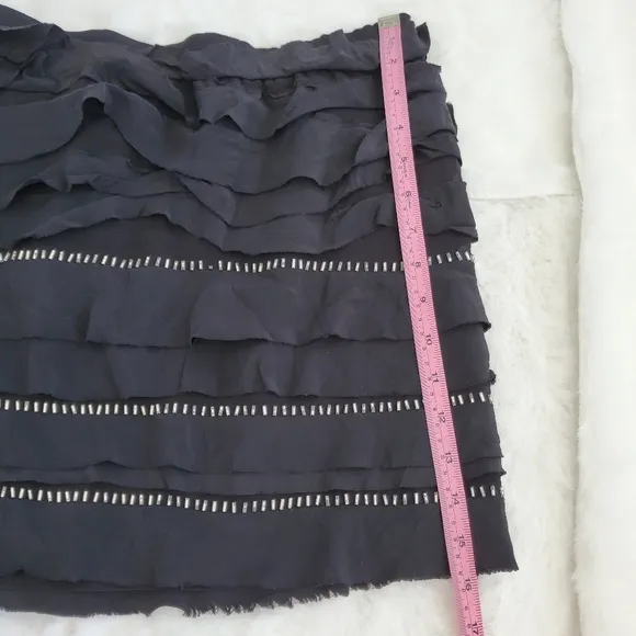 BCBGMaxazria 100% Silk skirt metal decoration XS