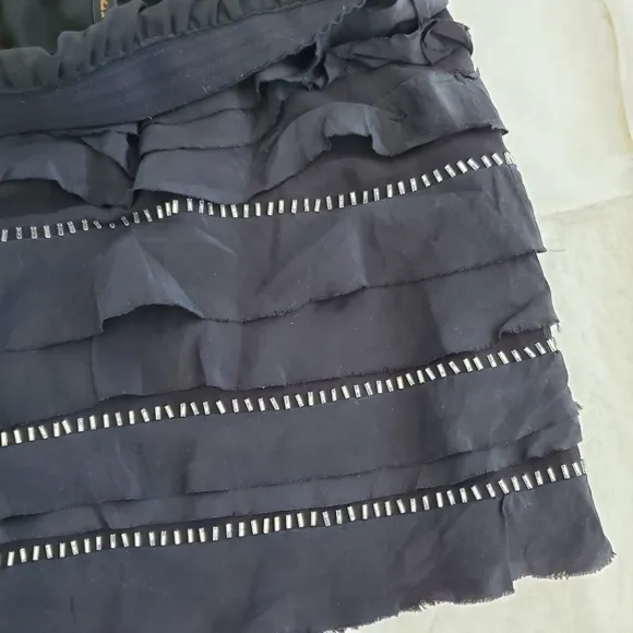 BCBGMaxazria 100% Silk skirt metal decoration XS