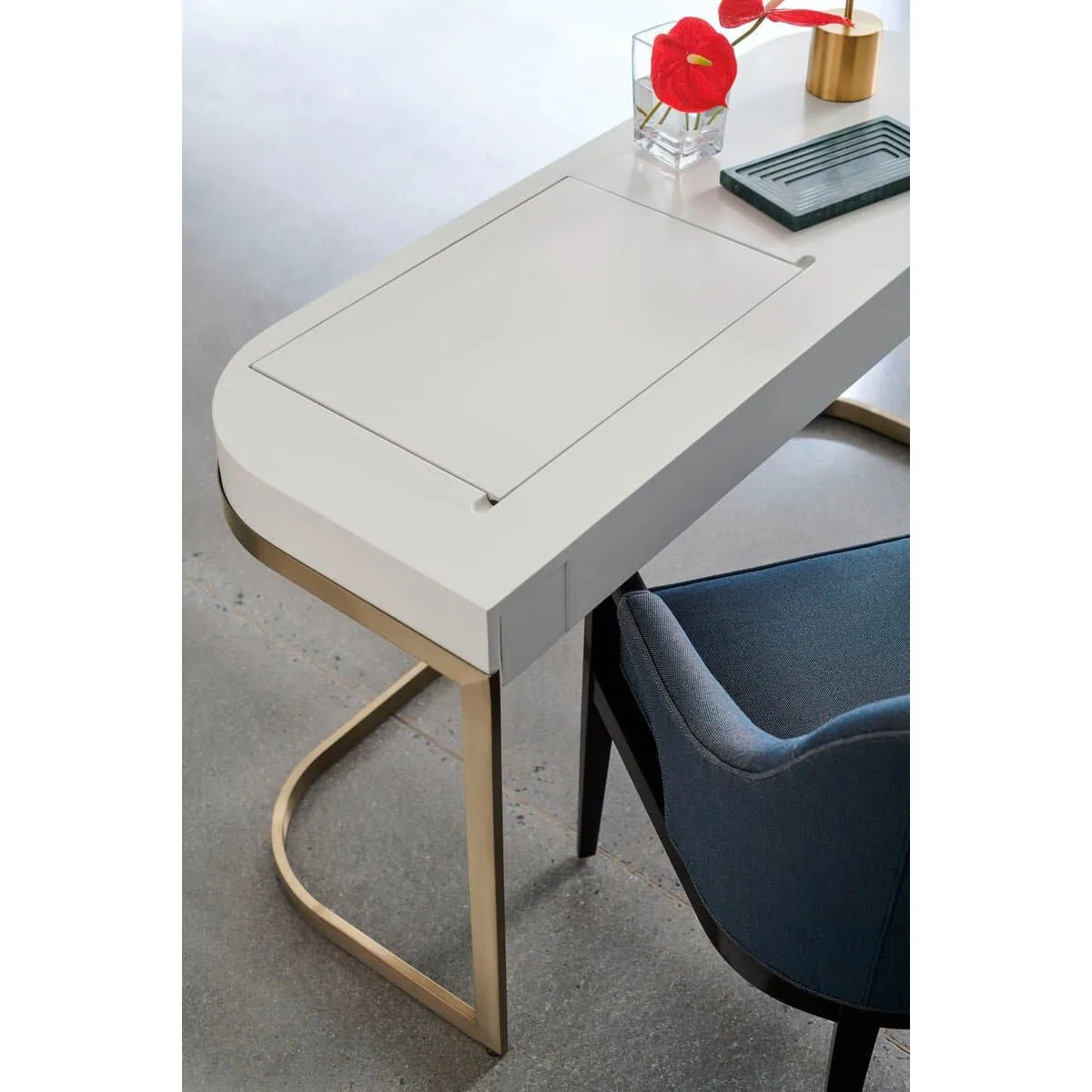 Beauty Bar Desk