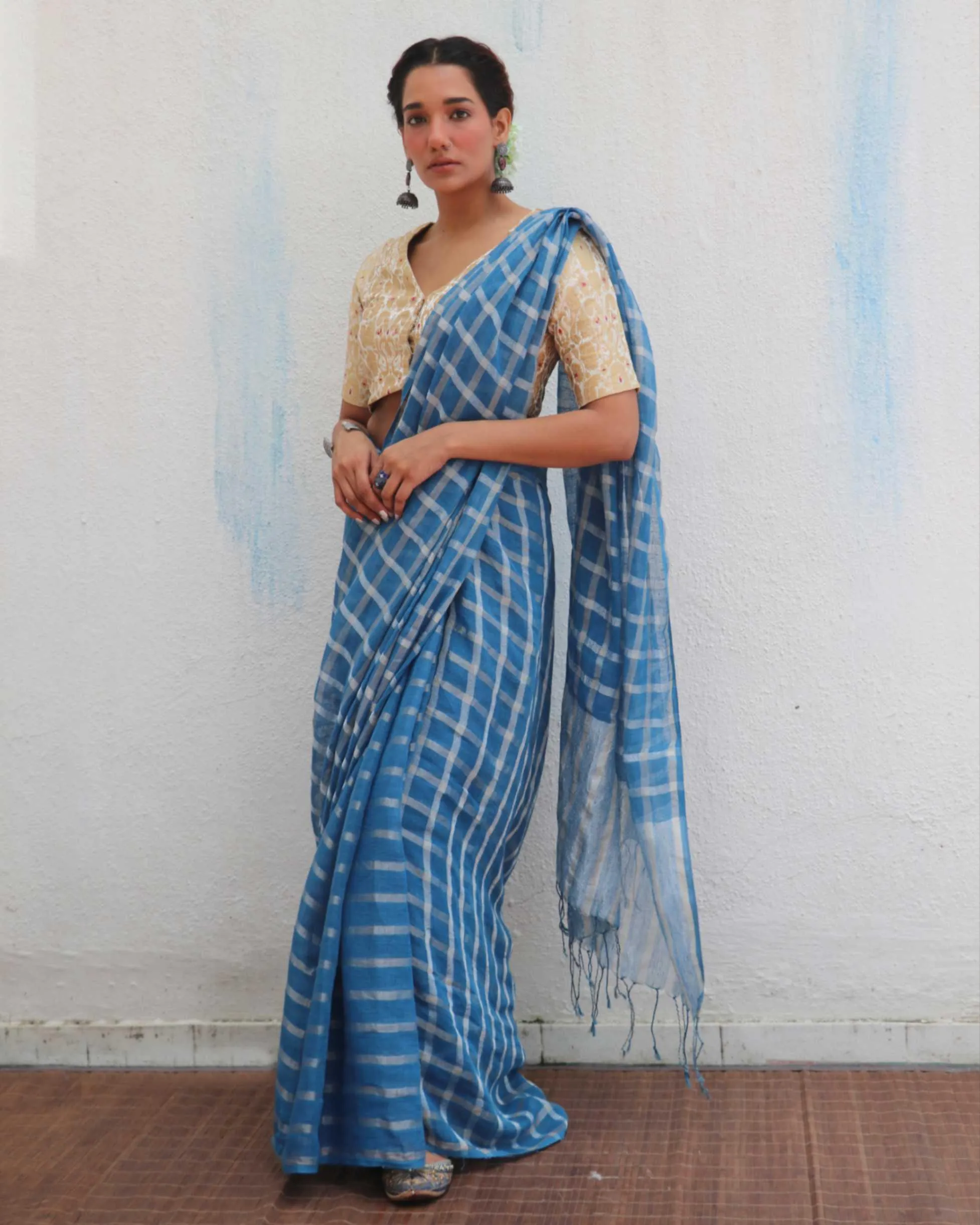 Brishti Handwoven Linen Zari Saree - Jheel