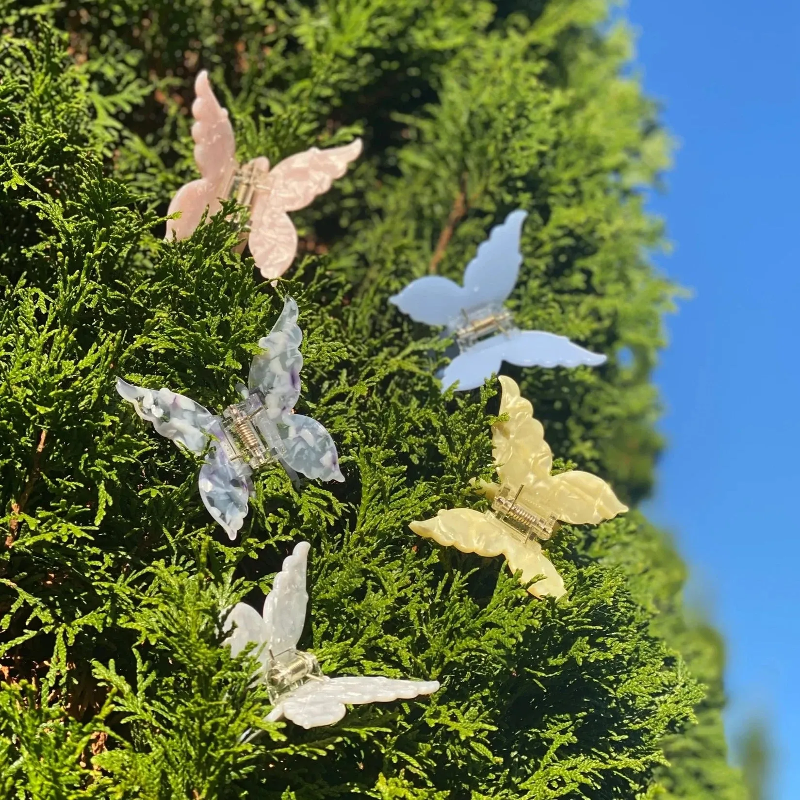 Butterfly Claw Clip - BUTTER YELLOW