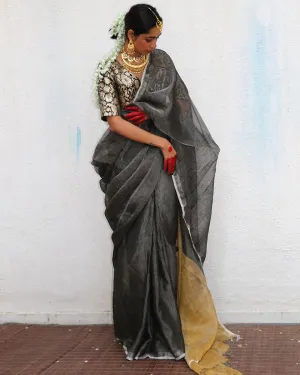 Charulata Handwoven Linen Zari Saree