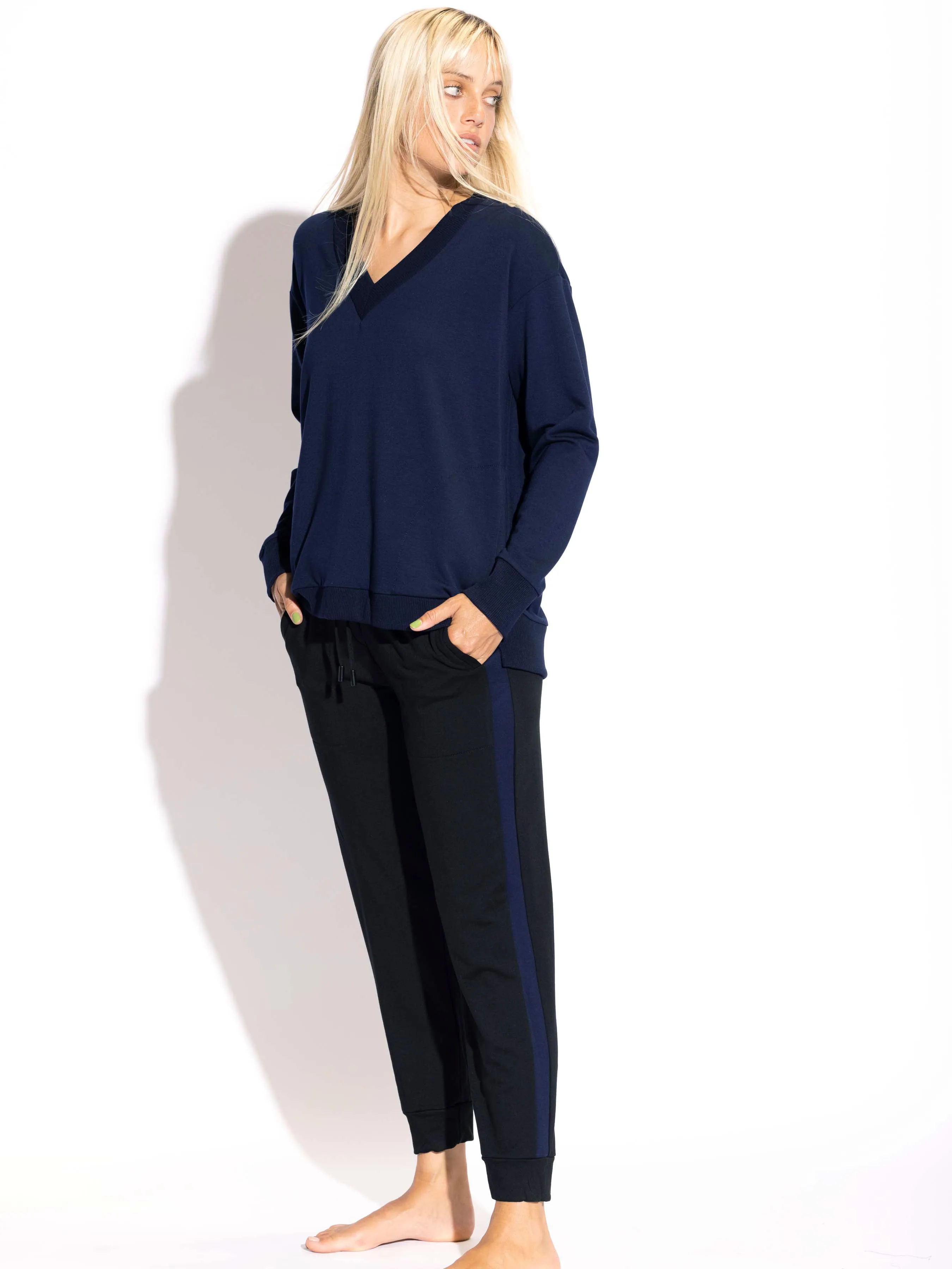 Deena V-Neck long Sleeve Top