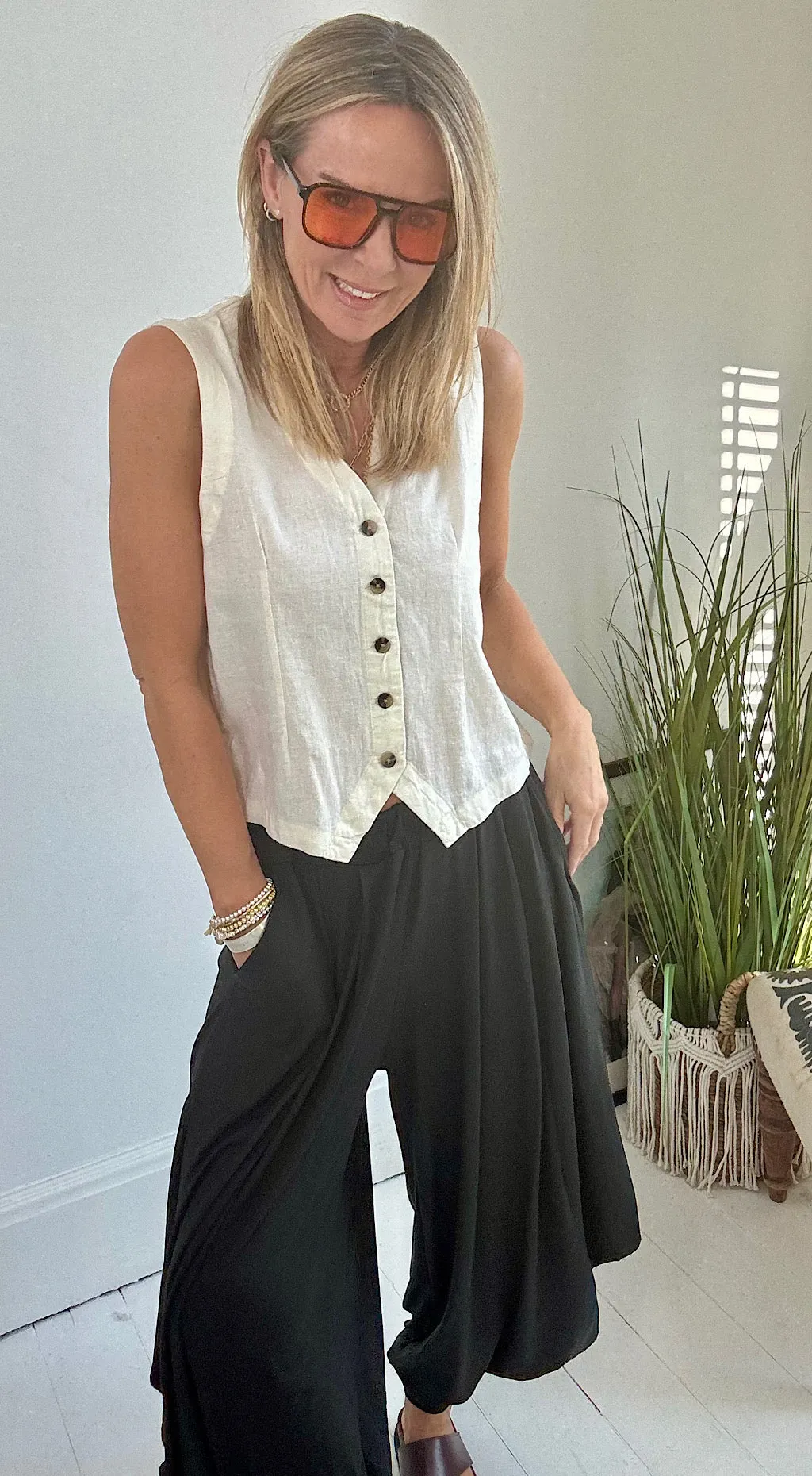 Falakka Linen Waistcoat Cream