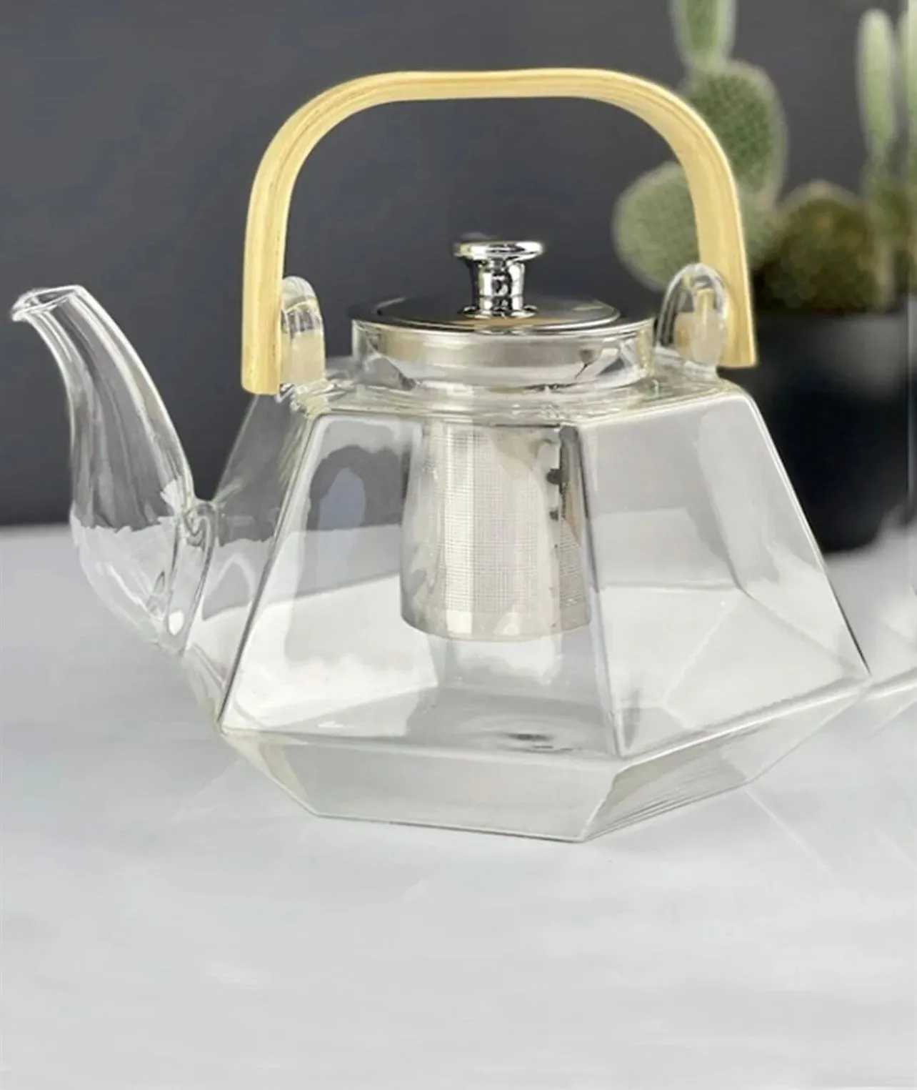 Glass Tea Pot with Strainer and Bamboo Handle