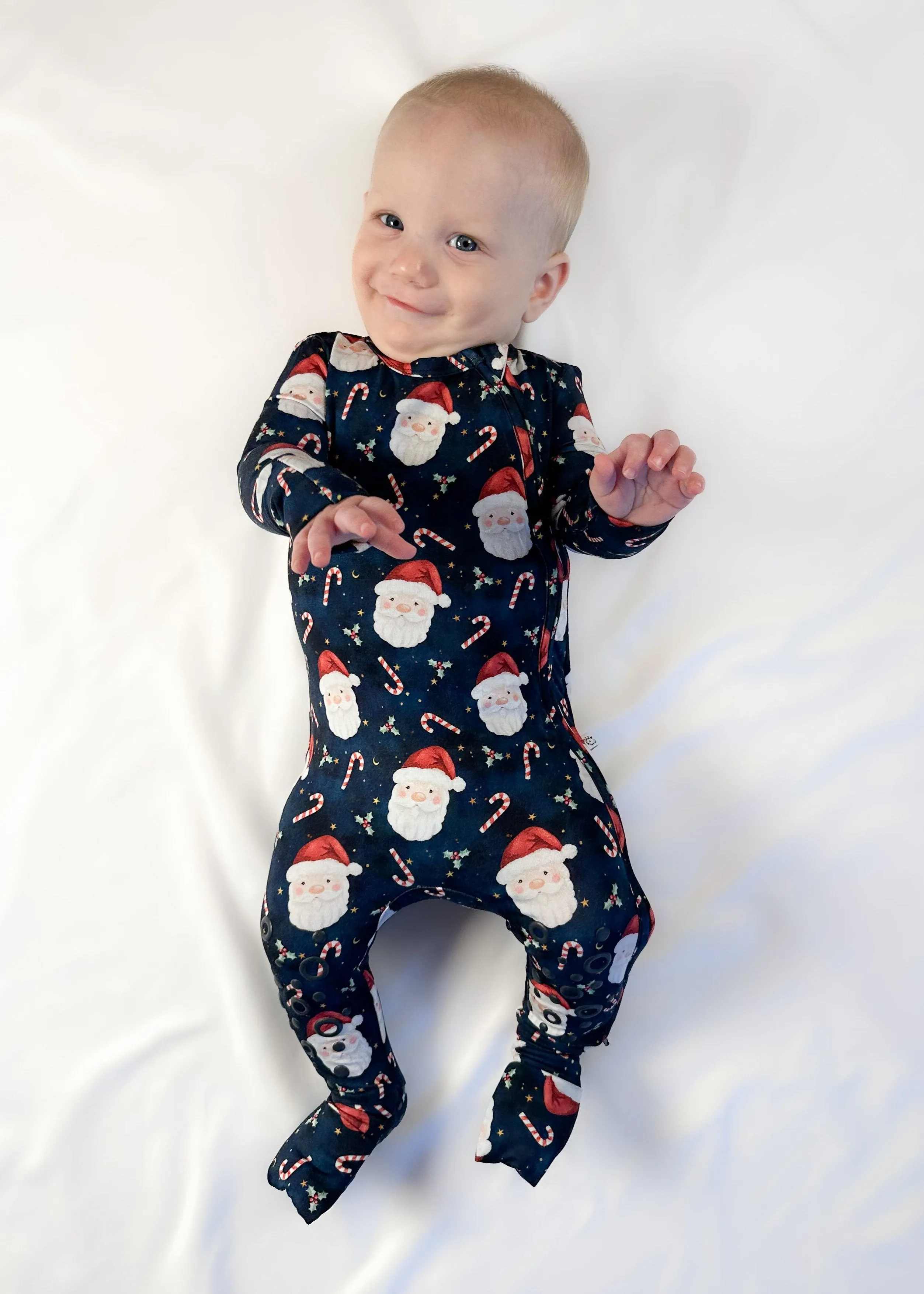 Knee-Grip Santa Convertible Footie