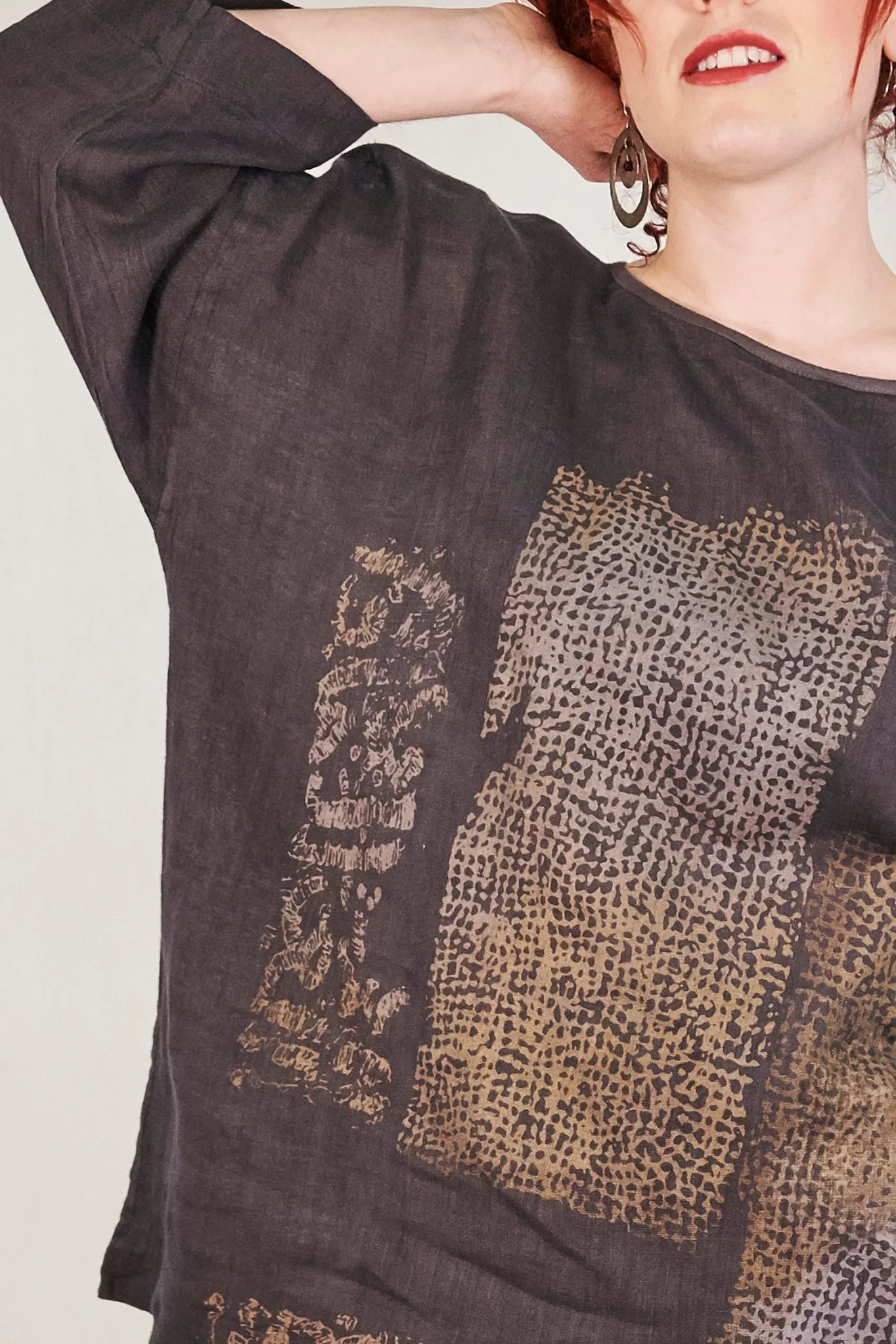 L594-Oversized Square Linen Top-Arrowhead-P