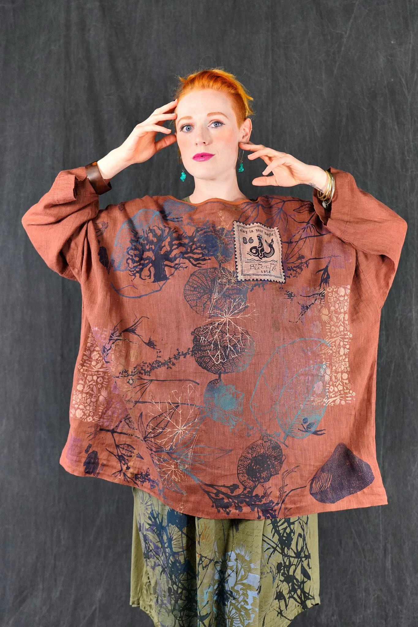 L594 Oversized Square Linen Top Tiger Lily-P