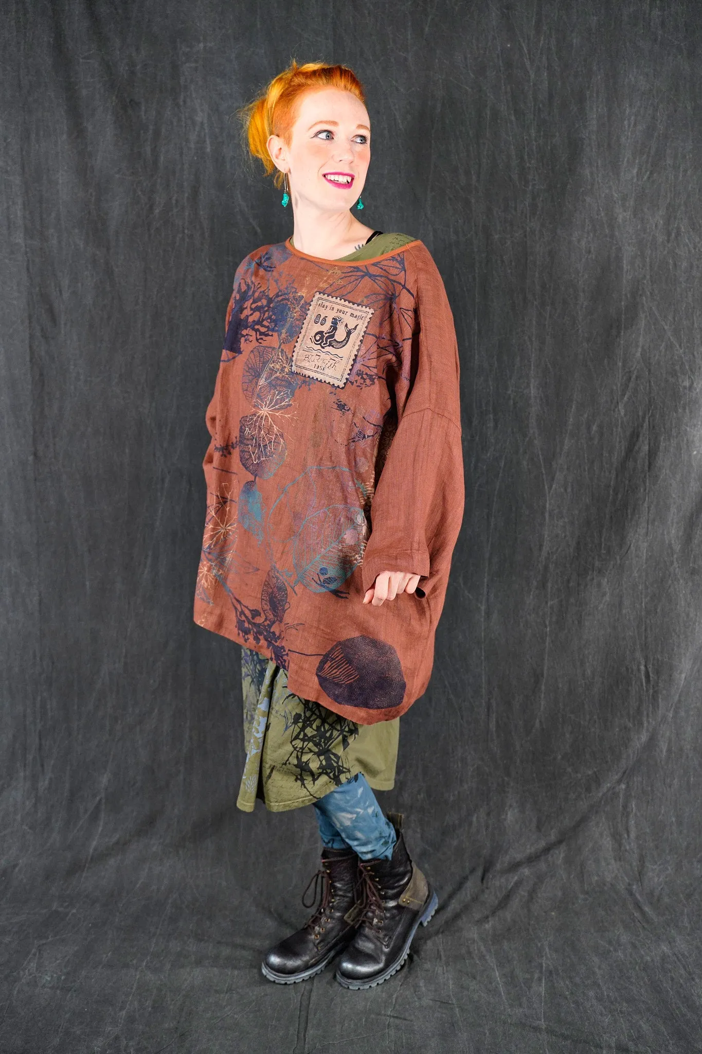 L594 Oversized Square Linen Top Tiger Lily-P