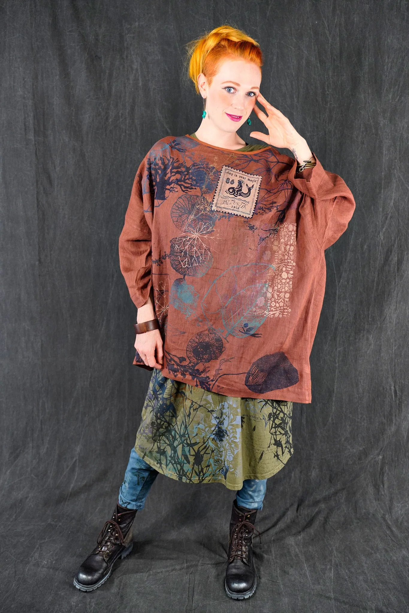 L594 Oversized Square Linen Top Tiger Lily-P