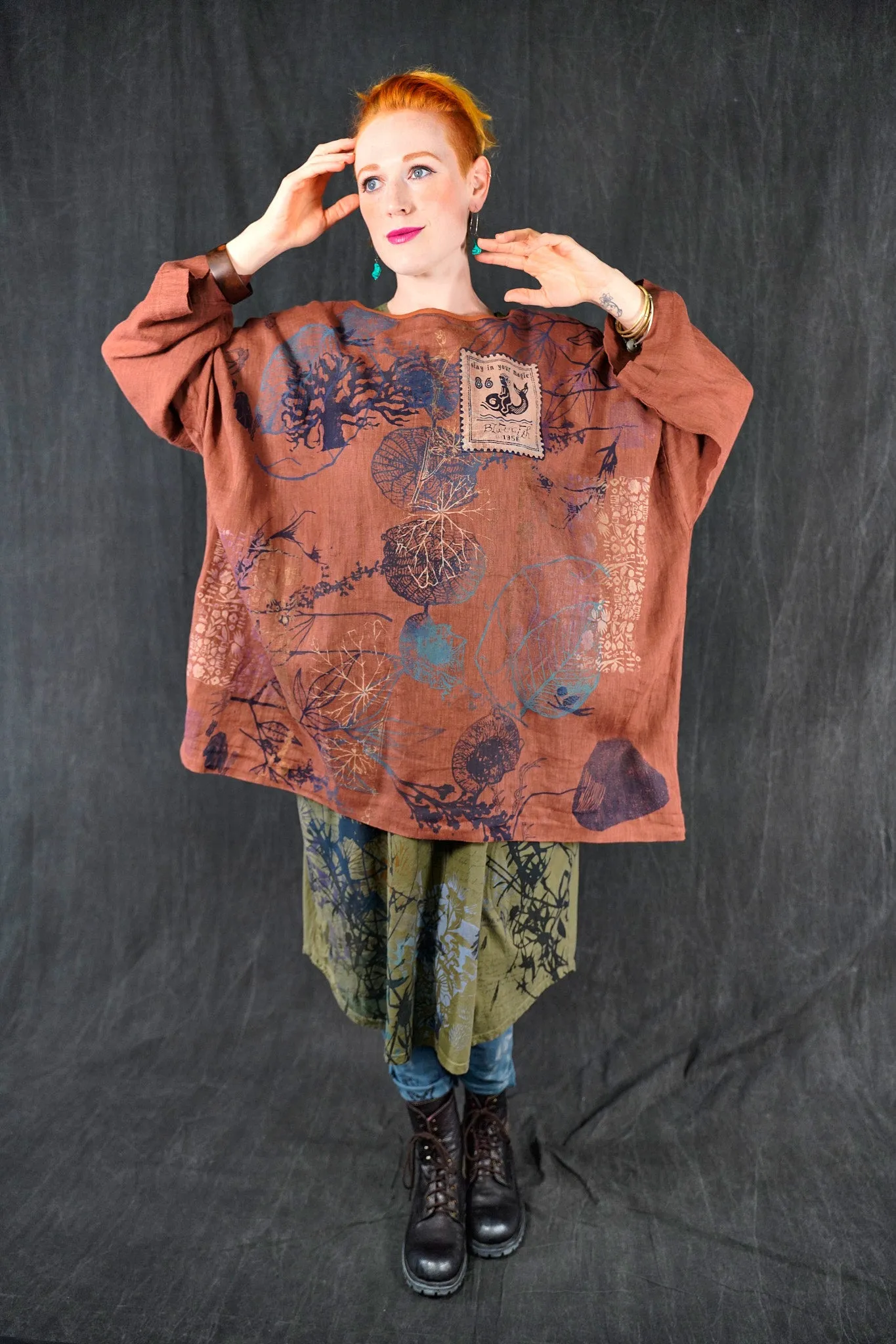 L594 Oversized Square Linen Top Tiger Lily-P