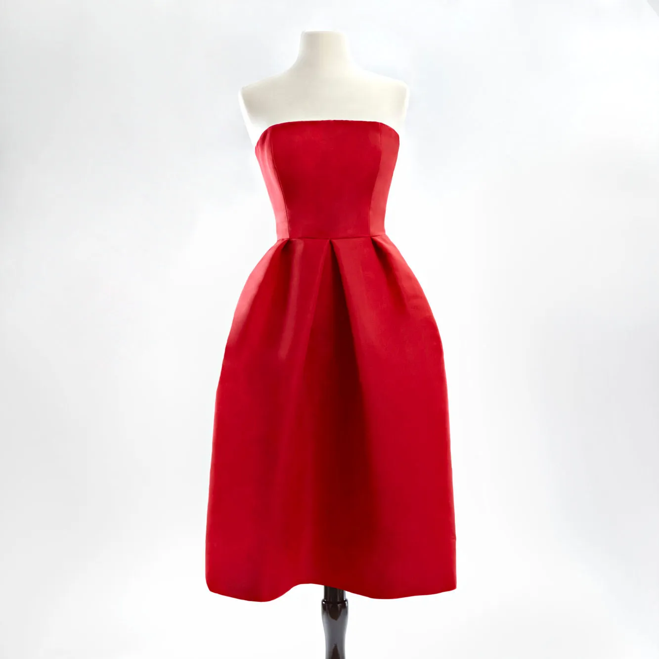 Lily Dress in Lipstick Red