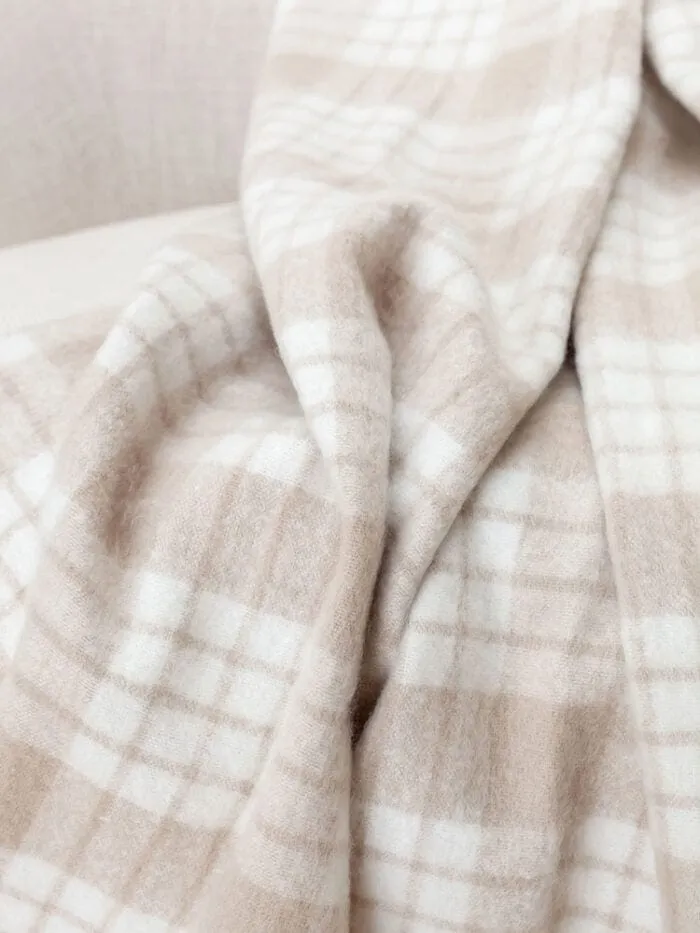 Linen House Embrace Throw 140x180cm Checkerboard