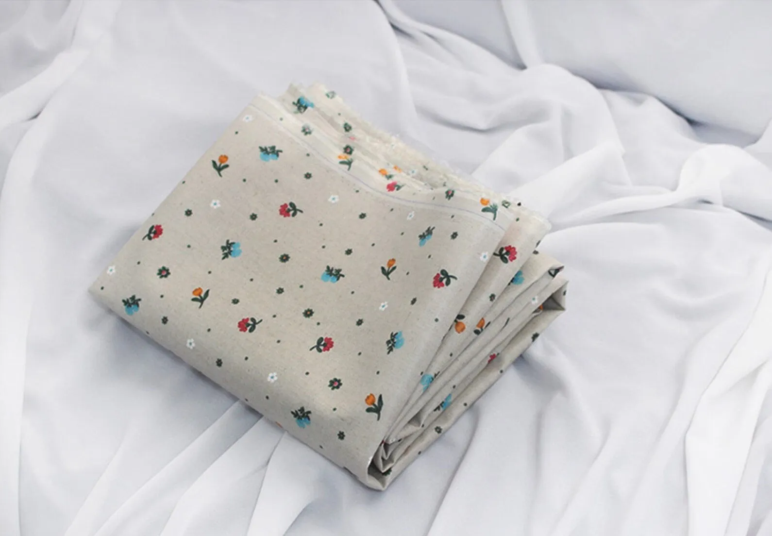 Mini Flower Matte Laminated Linen Waterproof Fabric (L517) - Wide Width - Quality Korean Fabric by the yard / 54442