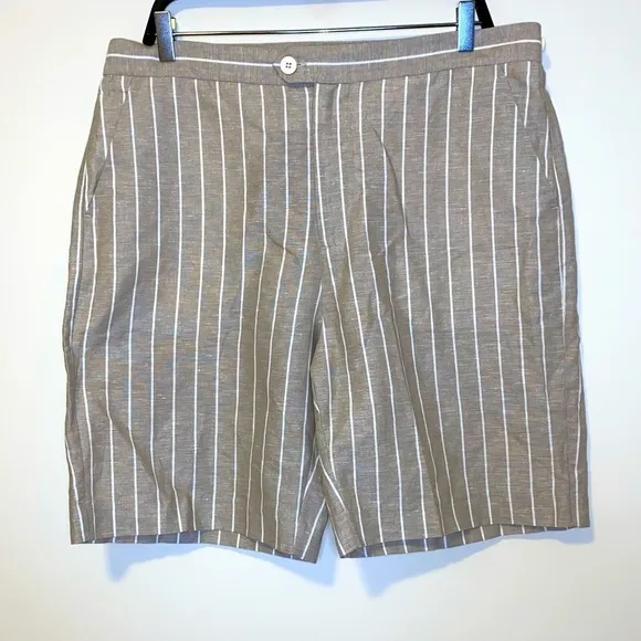 NWOT Gibson Latimer Tan and White Linen Striped Shorts Size 14