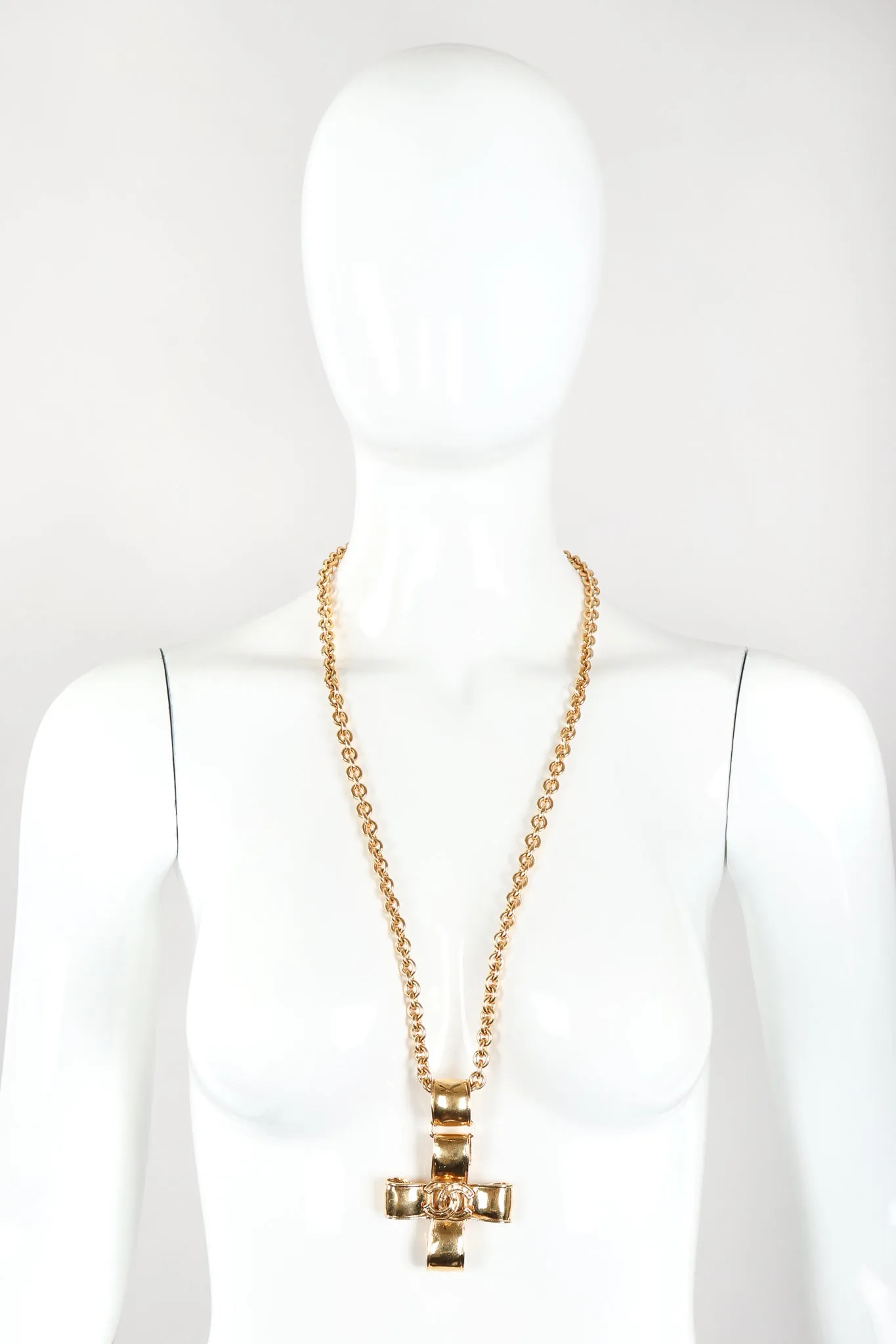 Ribbon CC Logo Pendant
