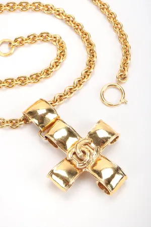 Ribbon CC Logo Pendant