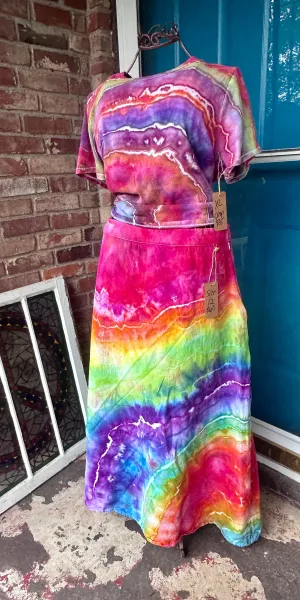 Size 12 Rainbow Flowy Skirt in single Geode pattern 🌈
