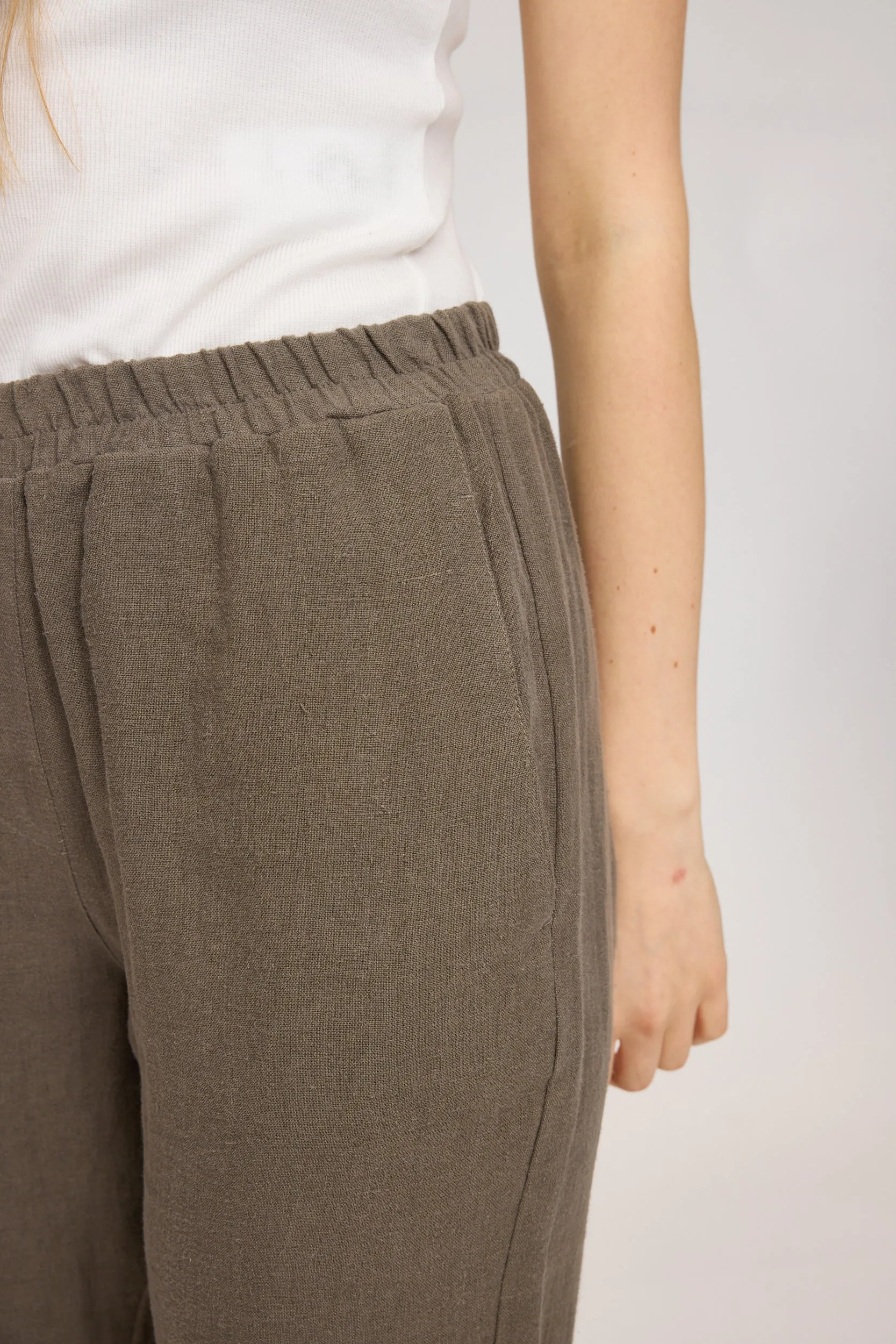 Straight Leg Linen Pants