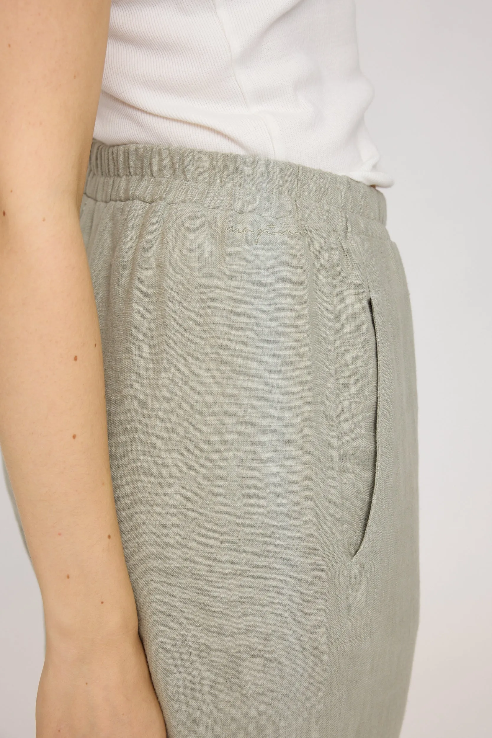 Straight Leg Linen Pants