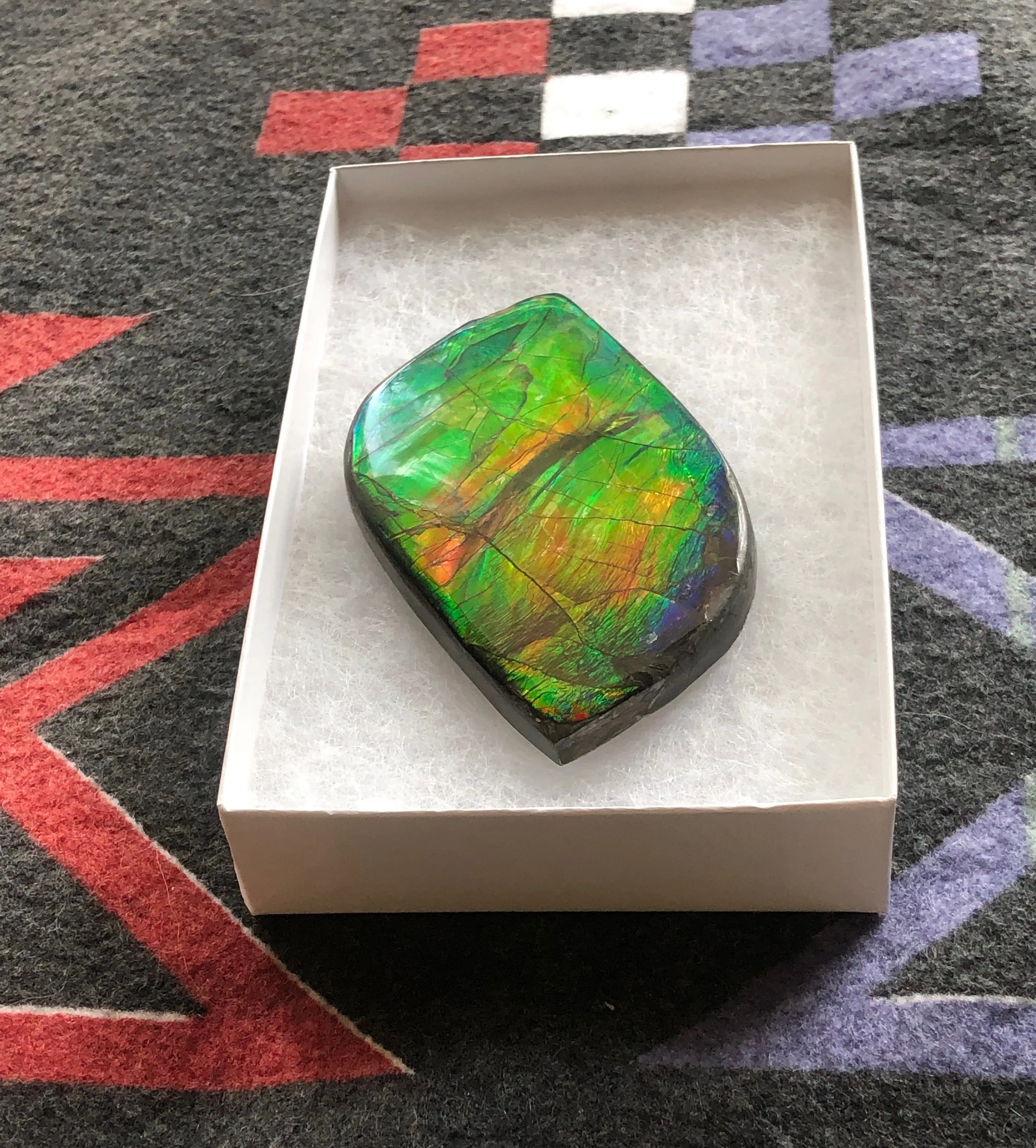Super Flash  XL! 95x59x10 mm  TOP Grade Natural  Free Form . FFNT 133  Ammolite  Free Shipping! ナチュラル　ルース　アンモライト 送料無料！