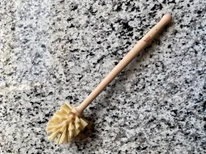 Sustainable Bottle Brush - Bamboo Handle and Sisal Fiber Bristles
