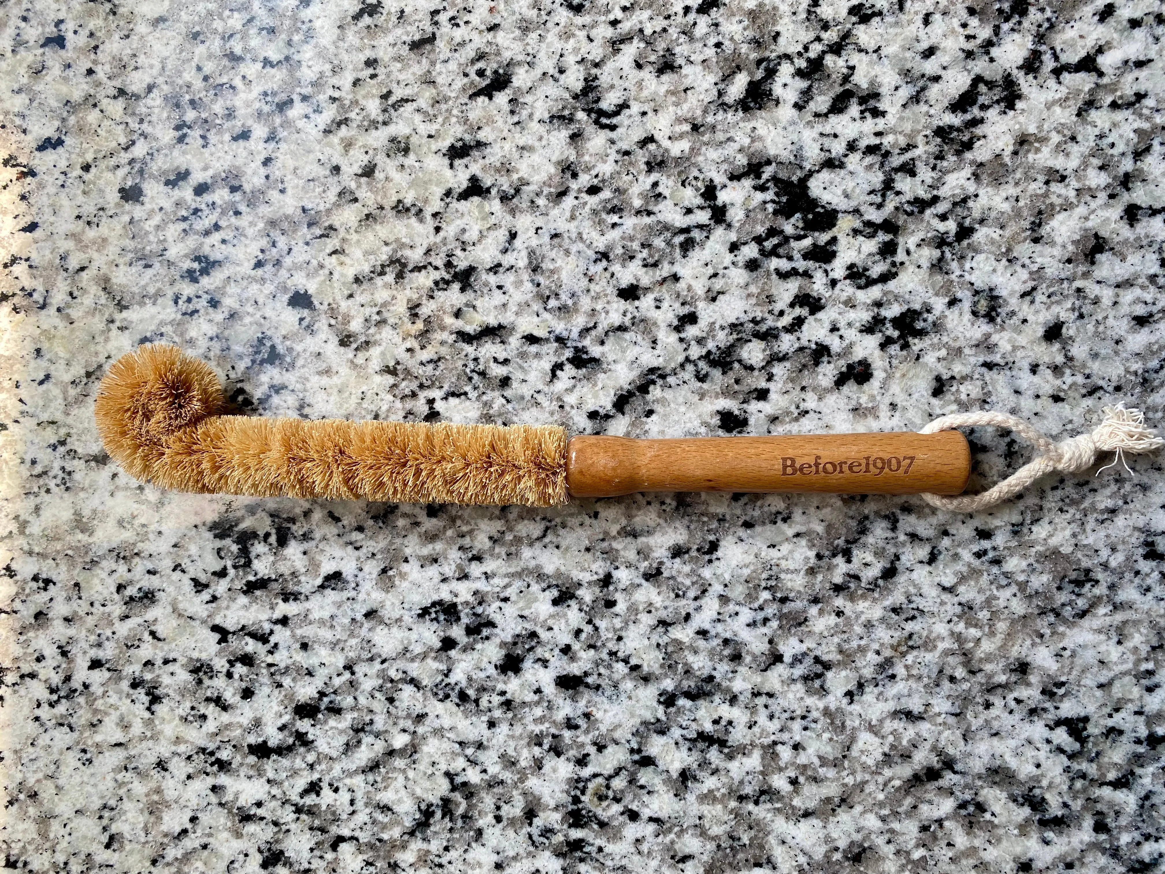 Sustainable Bottle Brush - Bamboo Handle and Sisal Fiber Bristles