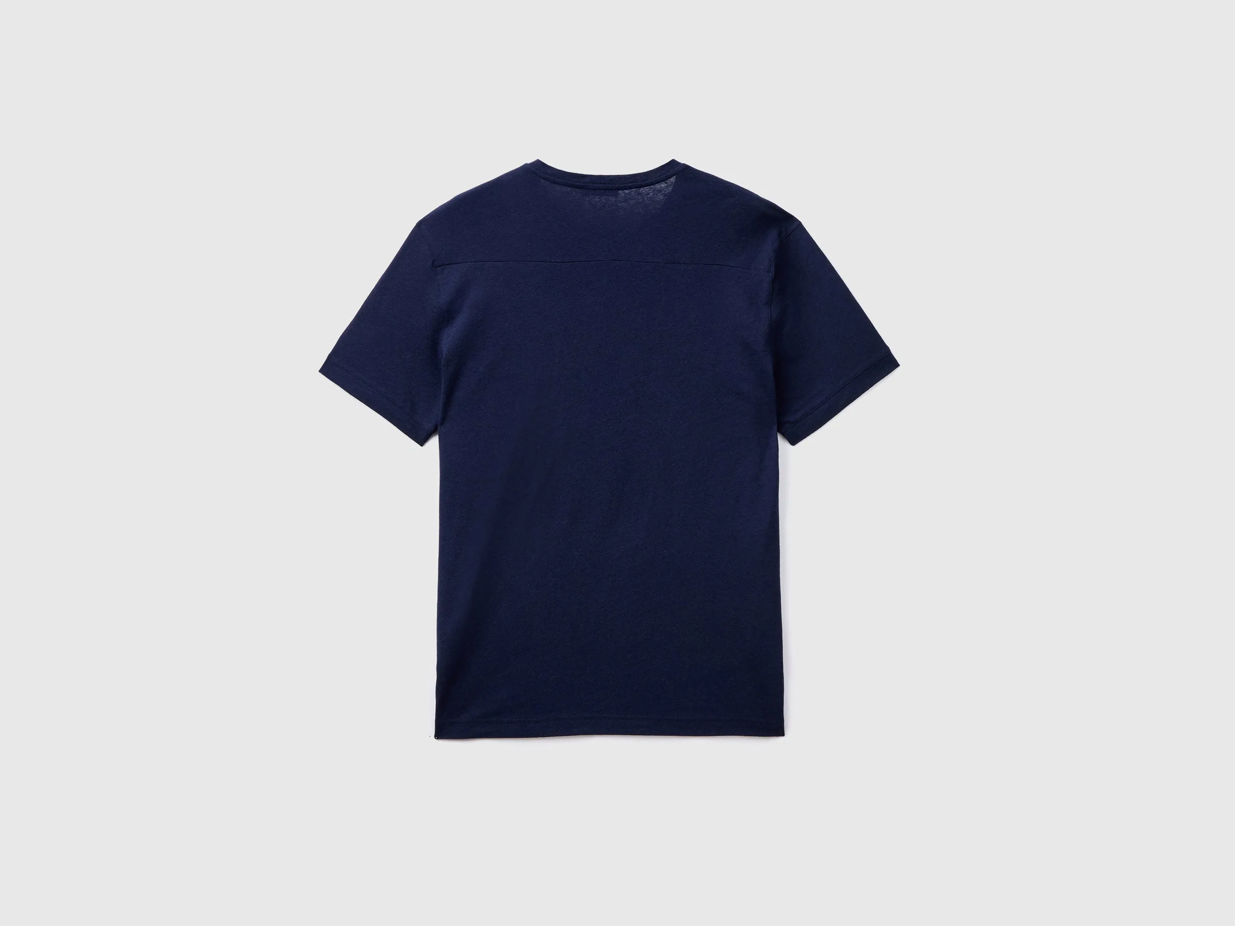 T-SHIRT IN LINEN BLEND WITH POCKET