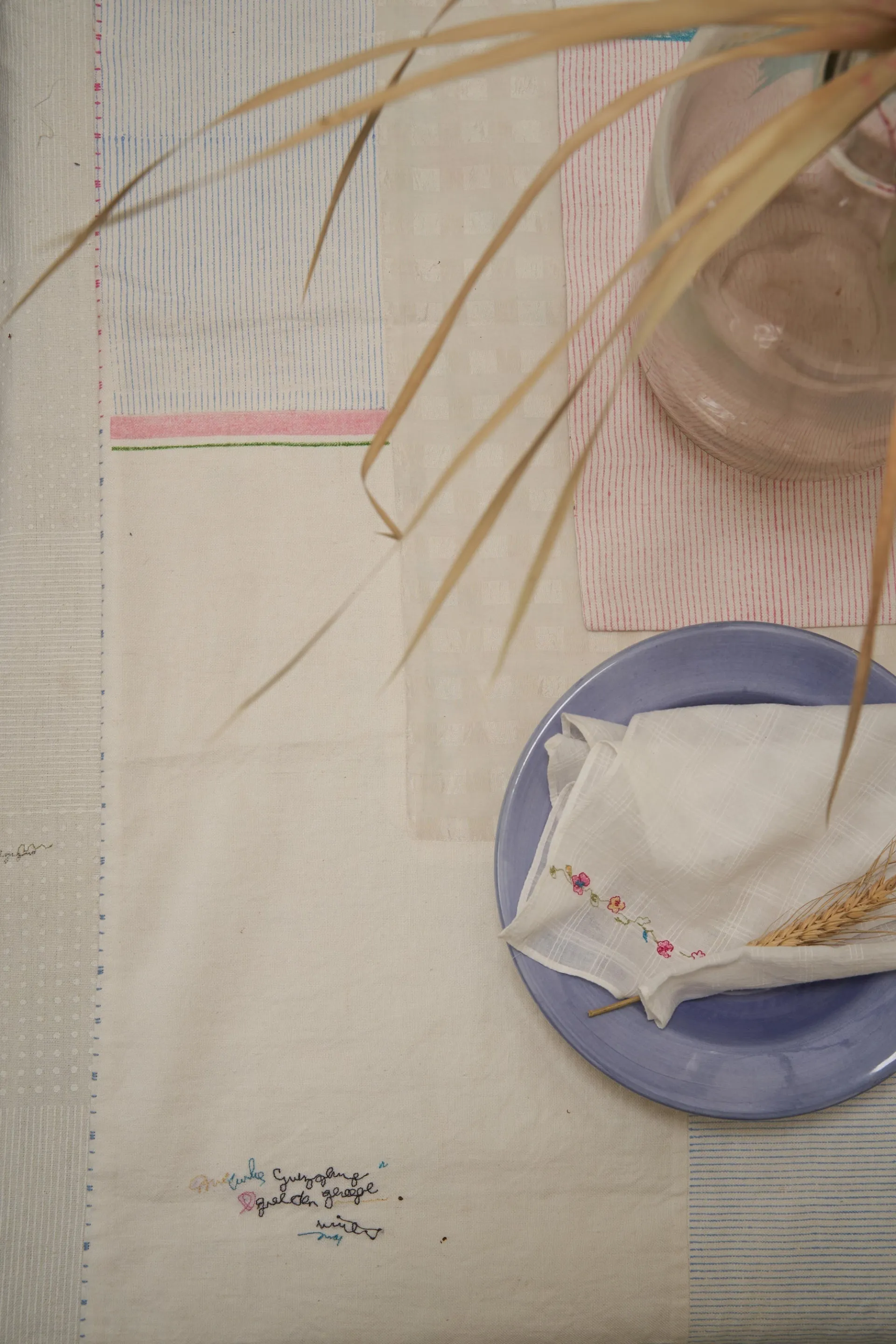 TABLE RUNNER