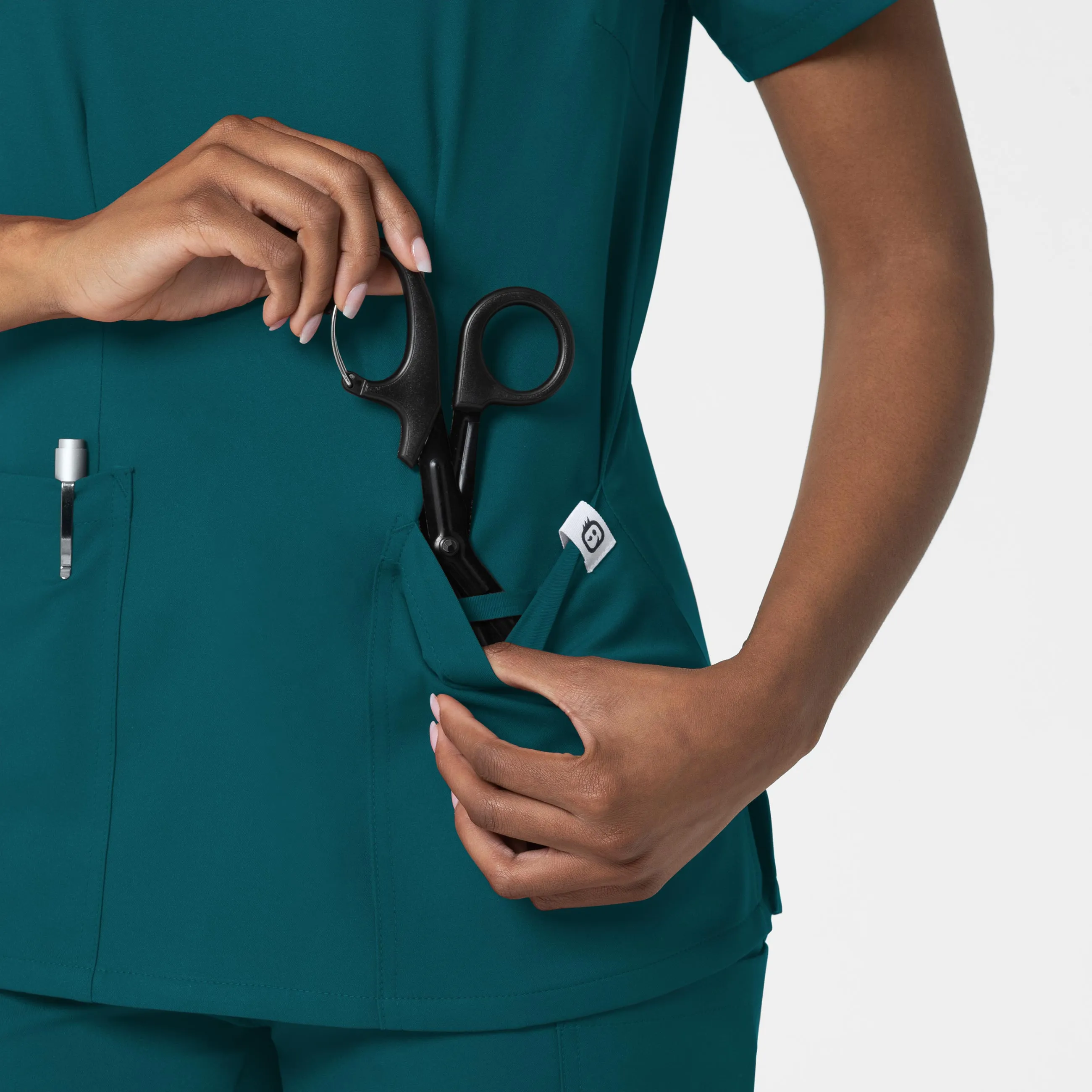 Thrive 6122 Fitted 3-Pocket V-Neck Scrub Top Caribbean Blue