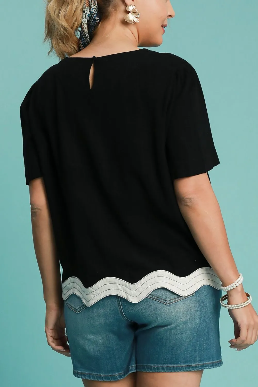 Umgee Full Size Linen Blend Scalloped Hem Top Plus Size