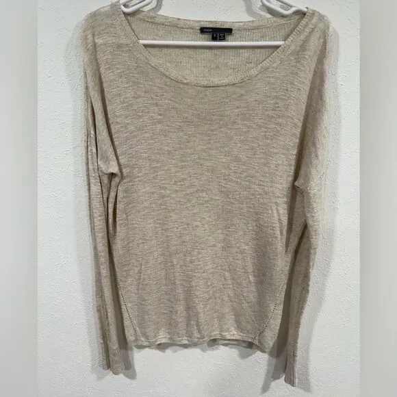 Vince Superfine Lyon long sleeve scoop neck lightweight sweater, Small