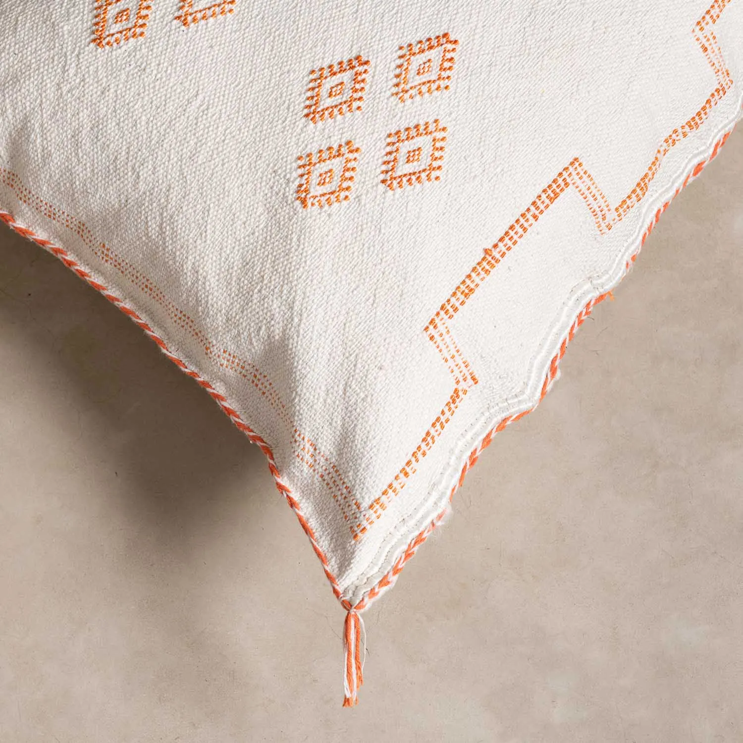 White Cactus silk pillow cover