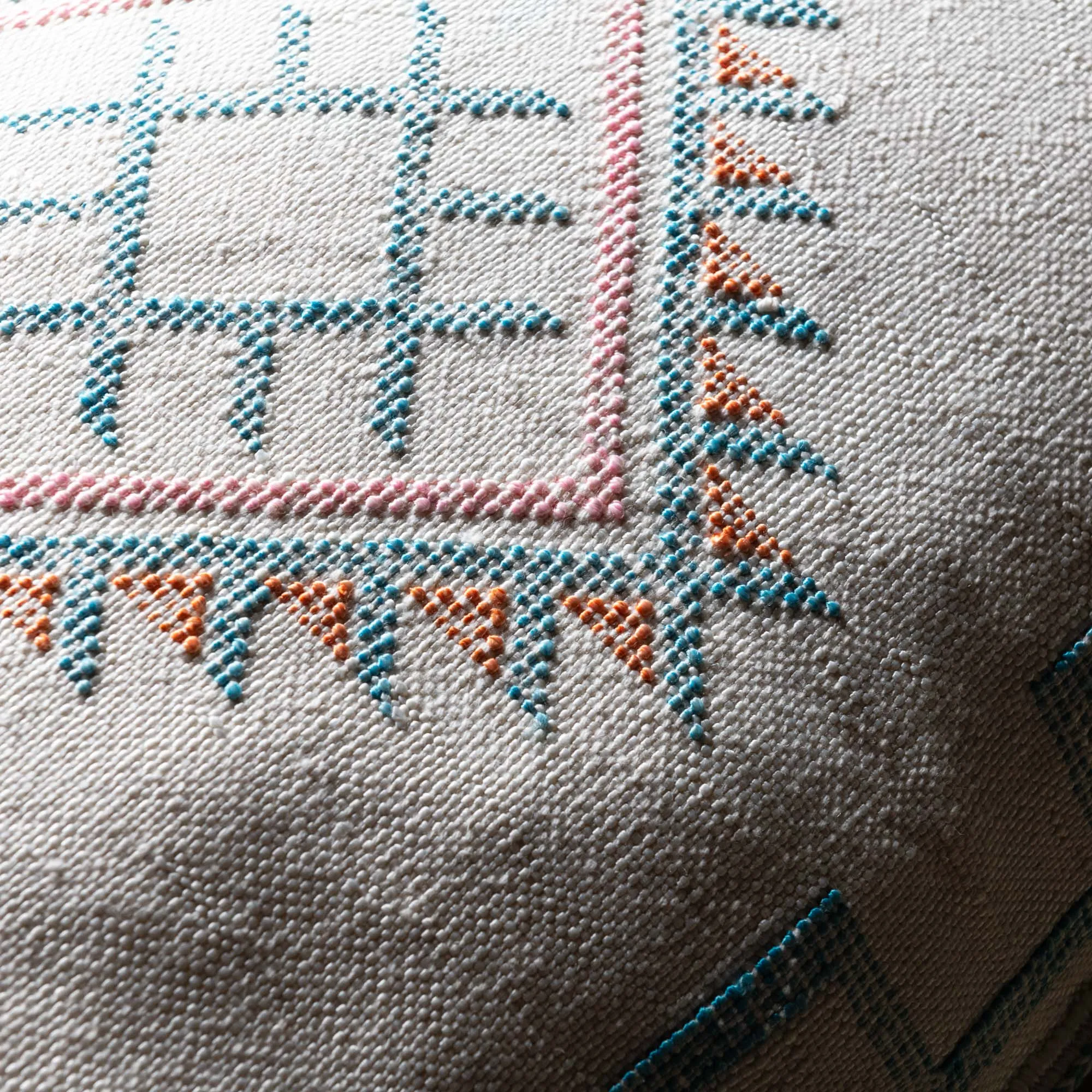 White Cactus silk pillow cover