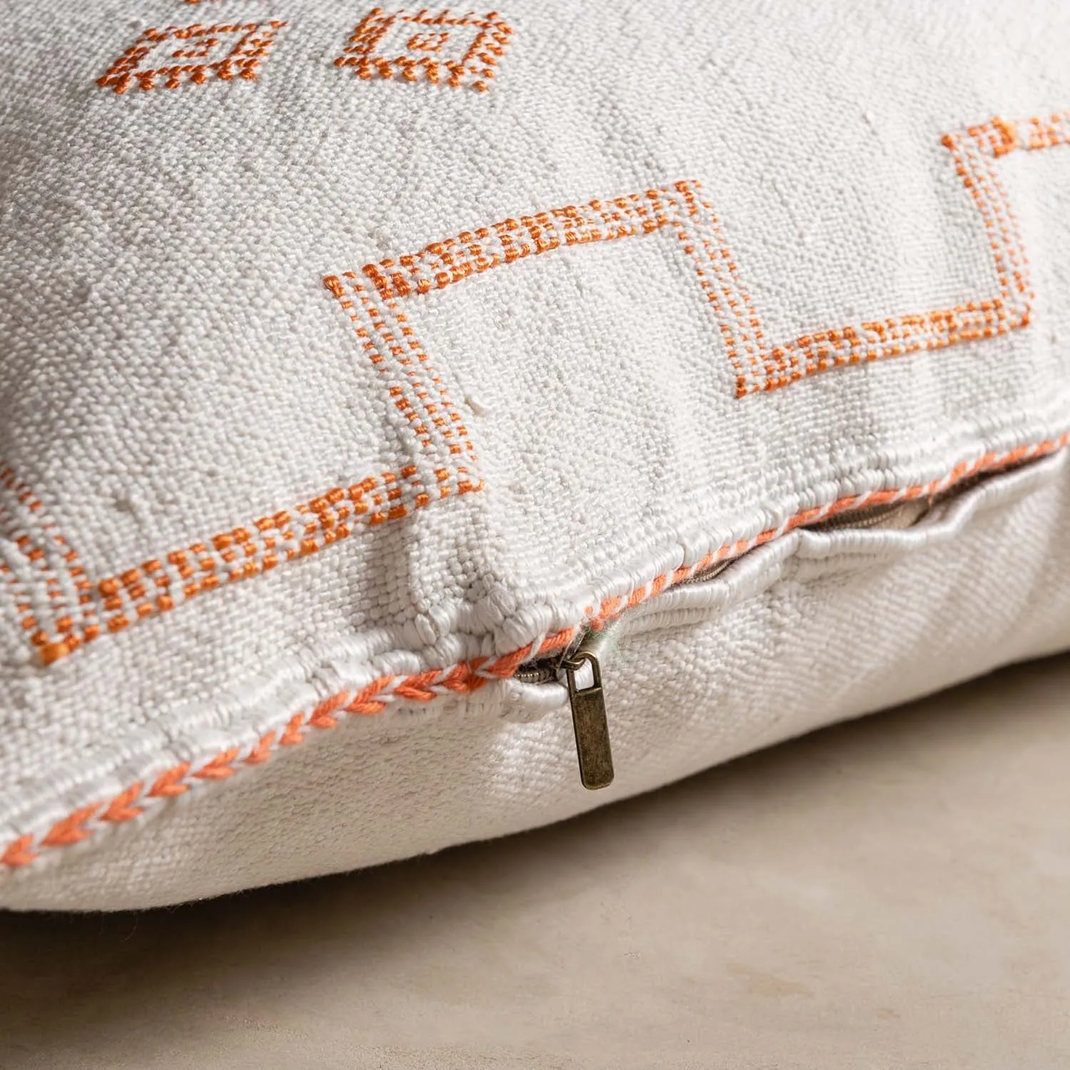 White Cactus silk pillow cover