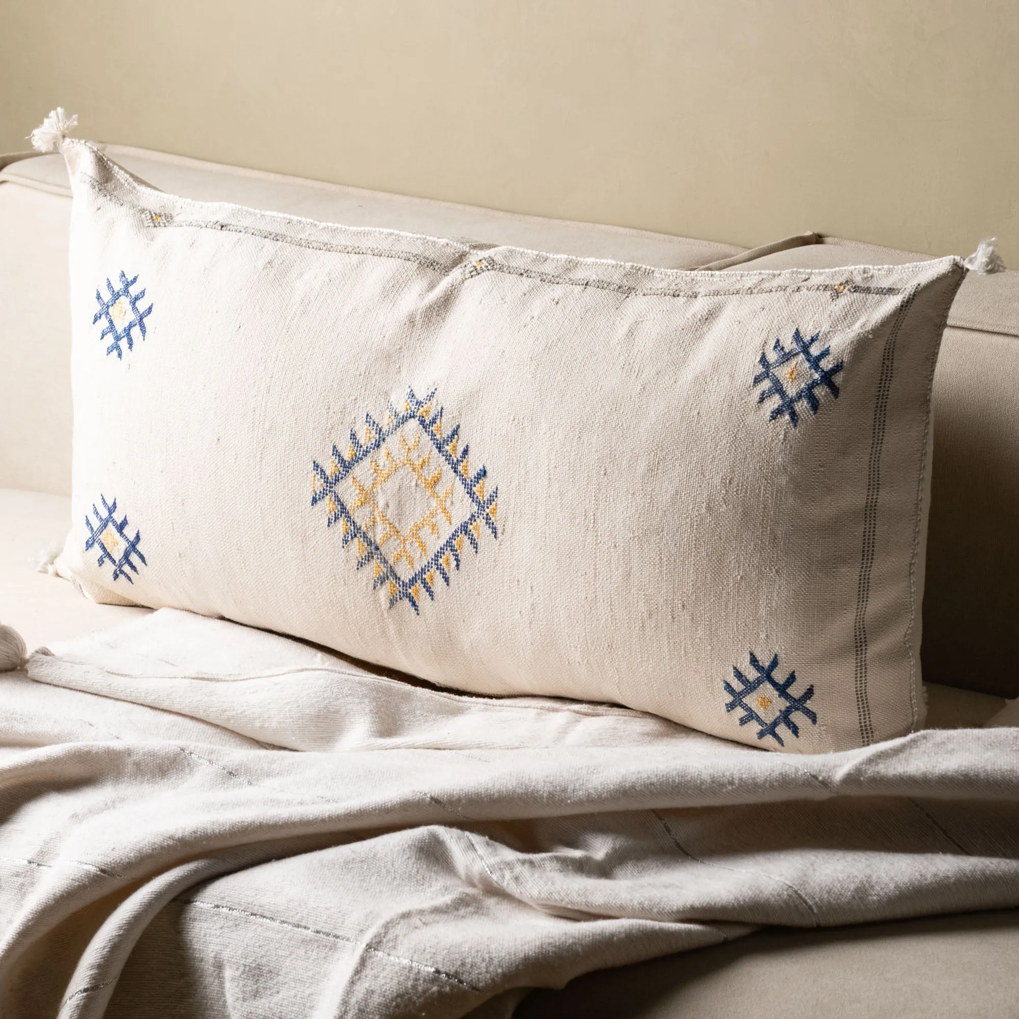 White Cactus silk pillow cover