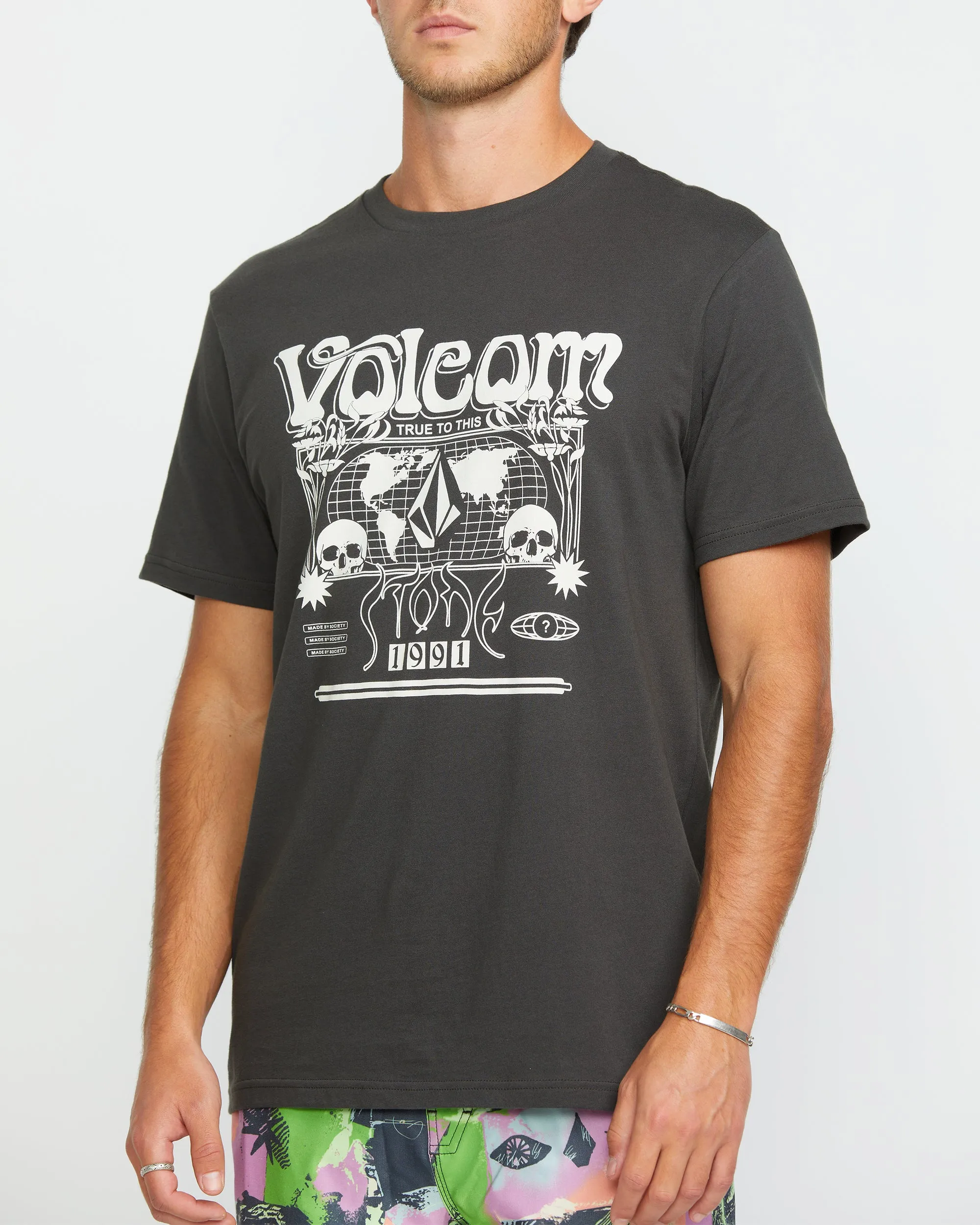 Worldly T-shirt - STEALTH
