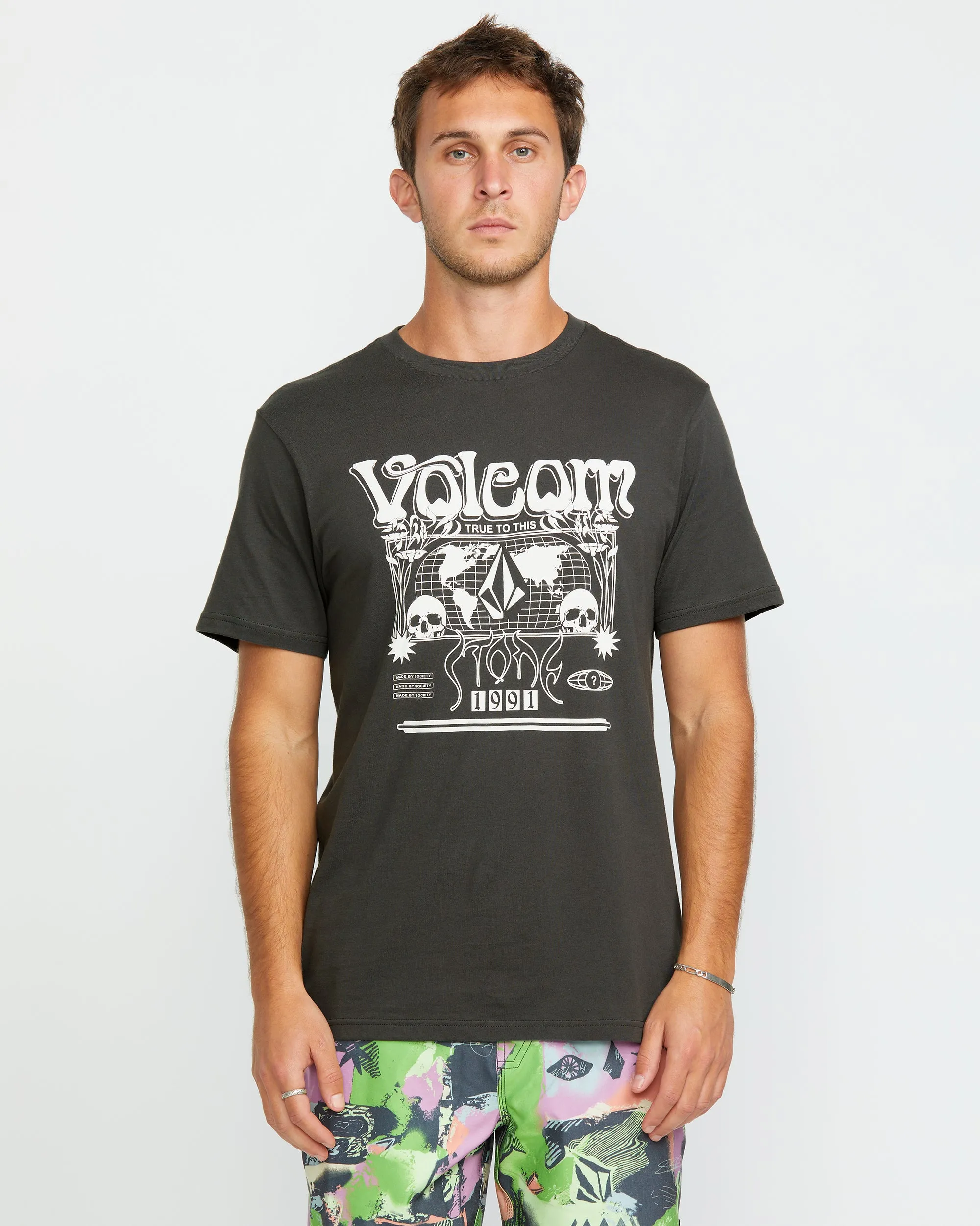 Worldly T-shirt - STEALTH